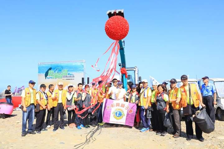 29天清一百噸垃圾，正妹靚機絢麗環(huán)島行